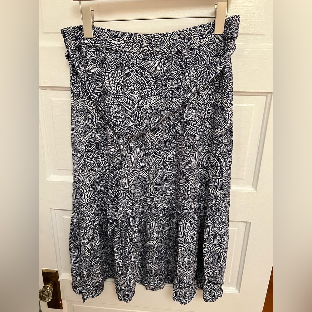 Blue and white paisley printed skirt